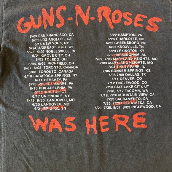Urban Outfitters Guns And Roses Was Here Black Graphic Tour Shirt Size Medium - Picture 5 of 5
